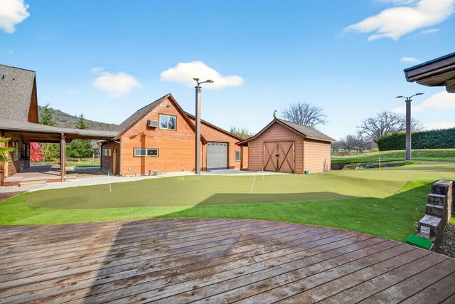 5650 Kane Creek Road, Central Point, OR 97502