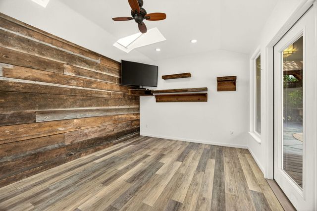 5650 Kane Creek Road, Central Point, OR 97502