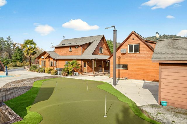 5650 Kane Creek Road, Central Point, OR 97502