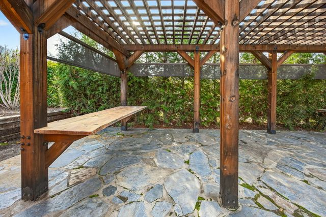 5650 Kane Creek Road, Central Point, OR 97502