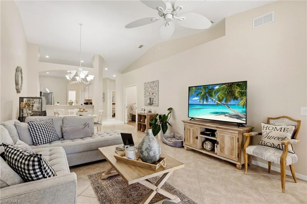 6242 Mandalay CIR 55, NAPLES, FL 34112 — photo 3