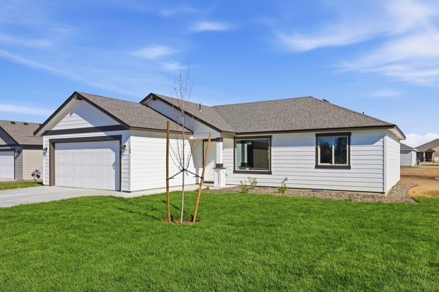 24 W 12th St, Deer Park, WA 99006