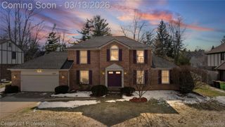 2824 Hunter Heights Drive, West Bloomfield Charter Township, MI 48324