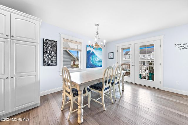 15 Griffin Street, Monmouth Beach, NJ 07750