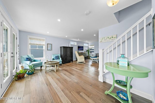 15 Griffin Street, Monmouth Beach, NJ 07750