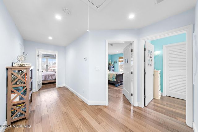 15 Griffin Street, Monmouth Beach, NJ 07750