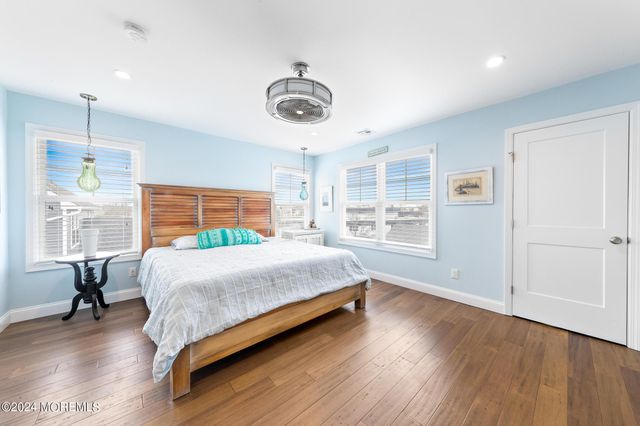 15 Griffin Street, Monmouth Beach, NJ 07750