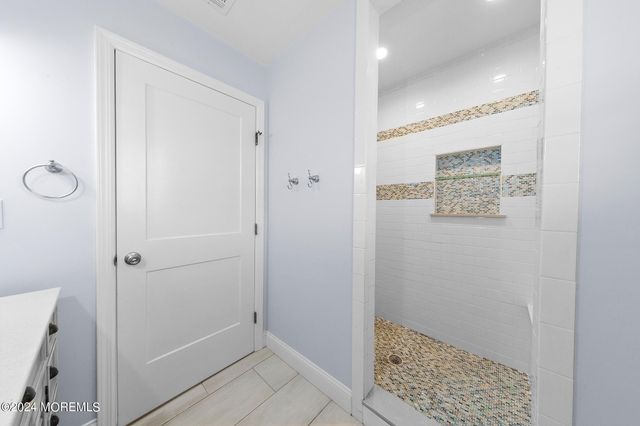 15 Griffin Street, Monmouth Beach, NJ 07750