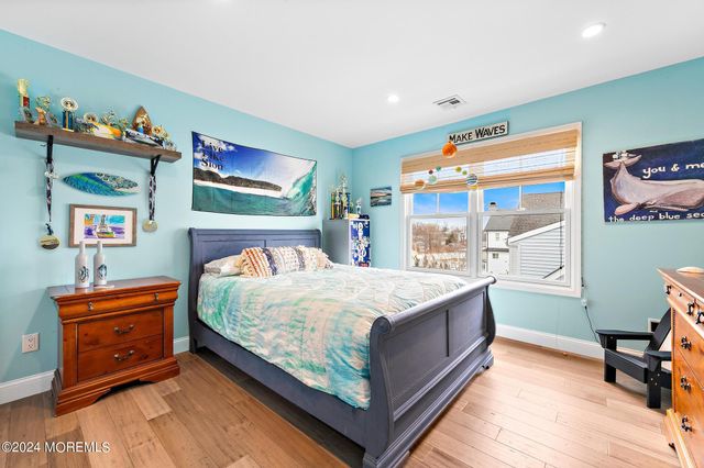 15 Griffin Street, Monmouth Beach, NJ 07750