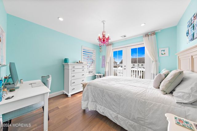15 Griffin Street, Monmouth Beach, NJ 07750