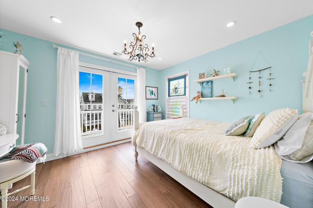 15 Griffin Street, Monmouth Beach, NJ 07750