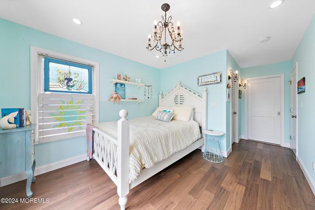 15 Griffin Street, Monmouth Beach, NJ 07750