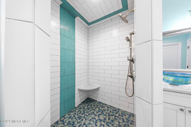 15 Griffin Street, Monmouth Beach, NJ 07750