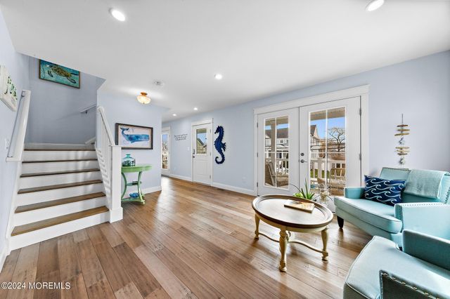 15 Griffin Street, Monmouth Beach, NJ 07750