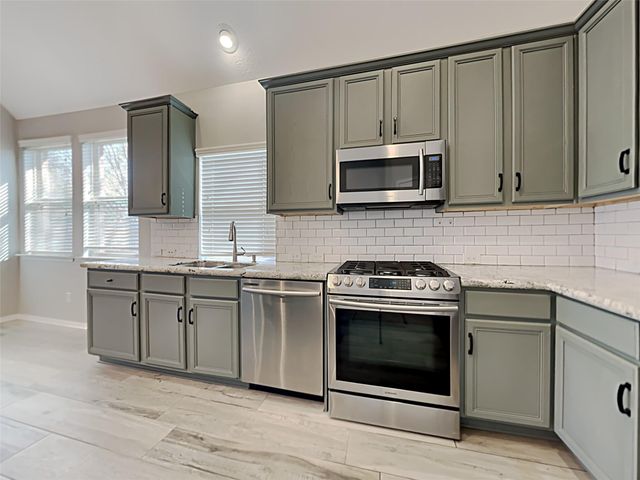 2286 Catalonia Cove, League City, TX 77573