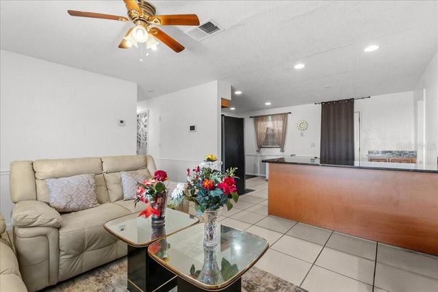 1221 OCOEE APOPKA ROAD, Apopka, FL 32703