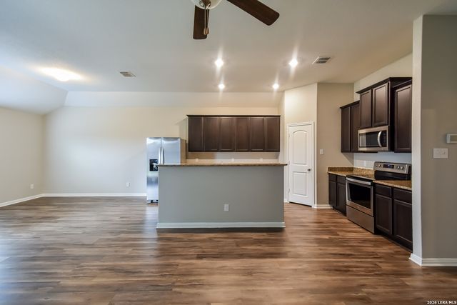 11811 Wolf Canyon, San Antonio, TX 78252