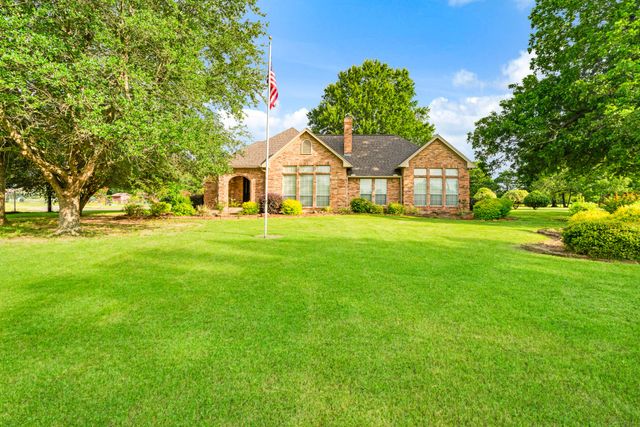 4585 Farm Road 195, Paris, TX 75462