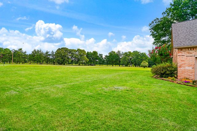 4585 Farm Road 195, Paris, TX 75462