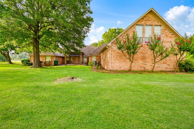 4585 Farm Road 195, Paris, TX 75462