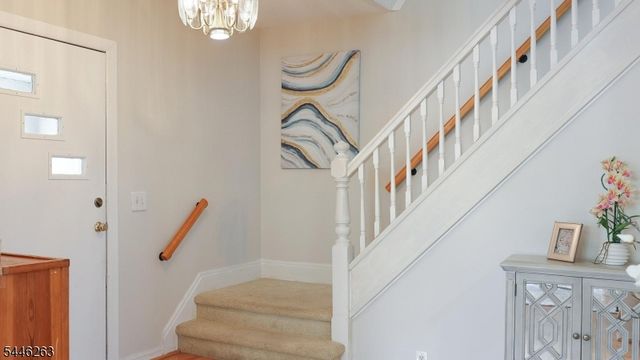 61 W Clay Ave, Roselle Park Boro, NJ 07204