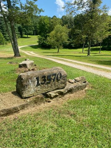 13570 Big Cola Road, Rockbridge, OH 43149