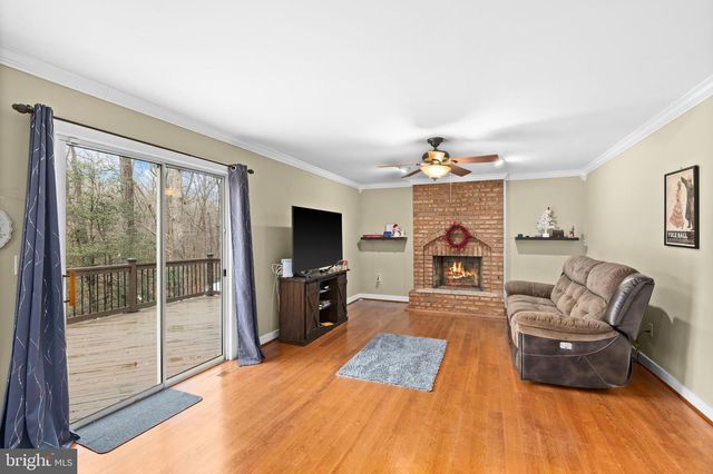 325 SANDY RIDGE RD, Fredericksburg, VA 22405