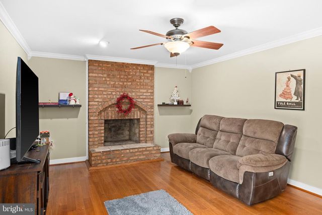 325 SANDY RIDGE RD, Fredericksburg, VA 22405