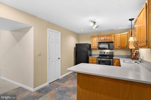 325 SANDY RIDGE RD, Fredericksburg, VA 22405