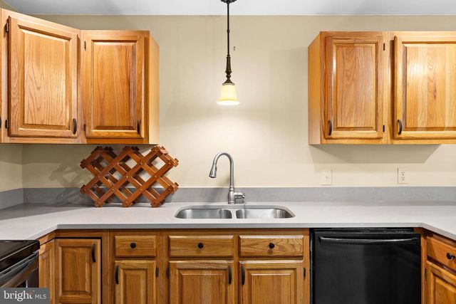 325 SANDY RIDGE RD, Fredericksburg, VA 22405