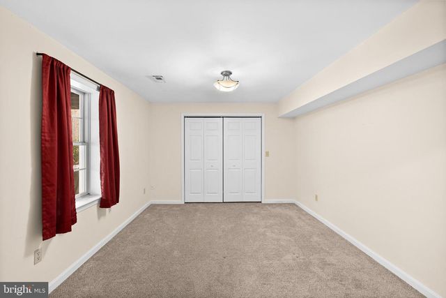 325 SANDY RIDGE RD, Fredericksburg, VA 22405