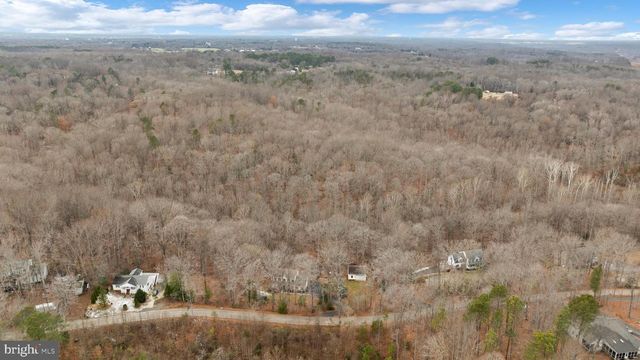 325 SANDY RIDGE RD, Fredericksburg, VA 22405