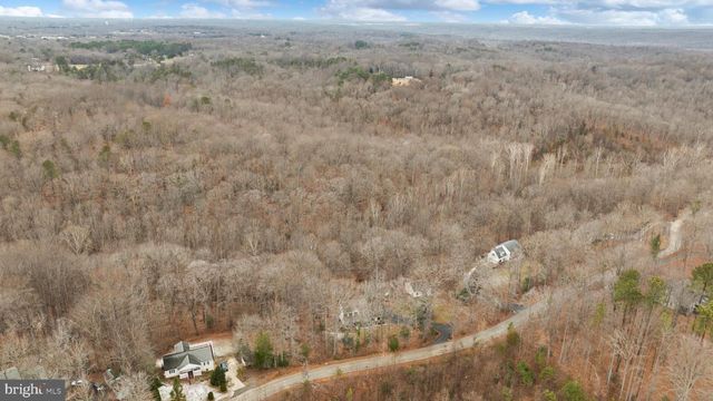 325 SANDY RIDGE RD, Fredericksburg, VA 22405