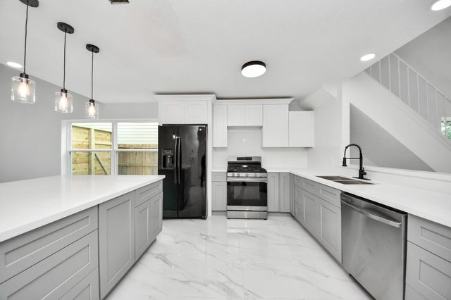 10410 Green Valley Lane, Houston, TX 77064