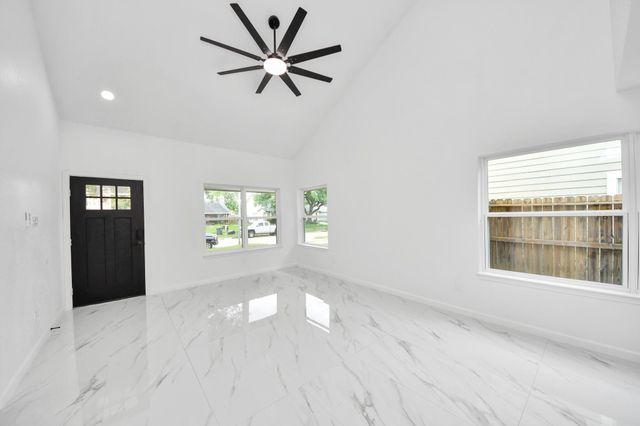 10410 Green Valley Lane, Houston, TX 77064