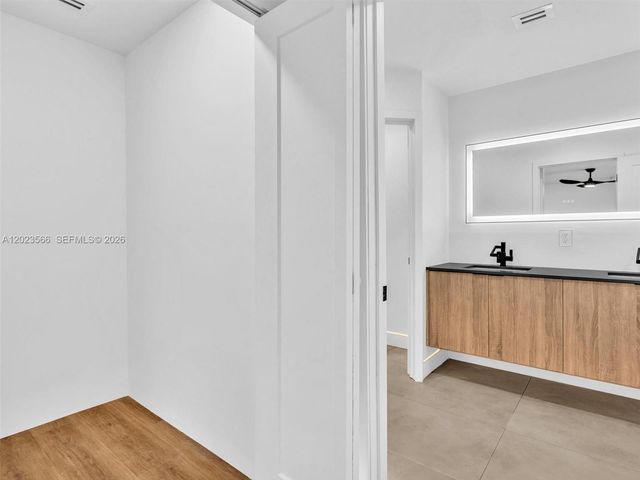 125 NW 122nd St, North Miami, FL 33168