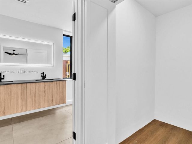 125 NW 122nd St, North Miami, FL 33168