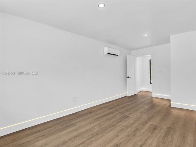 125 NW 122nd St, North Miami, FL 33168