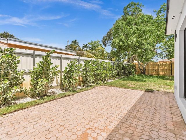 125 NW 122nd St, North Miami, FL 33168