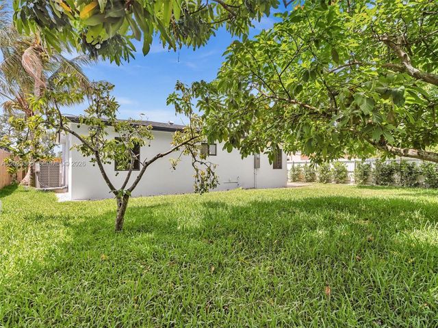 125 NW 122nd St, North Miami, FL 33168
