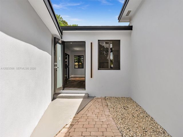 125 NW 122nd St, North Miami, FL 33168