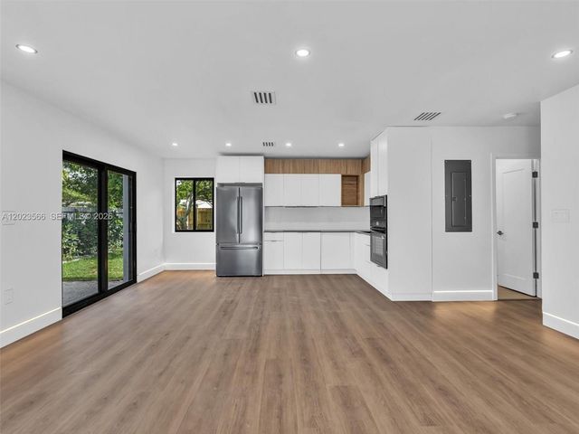 125 NW 122nd St, North Miami, FL 33168
