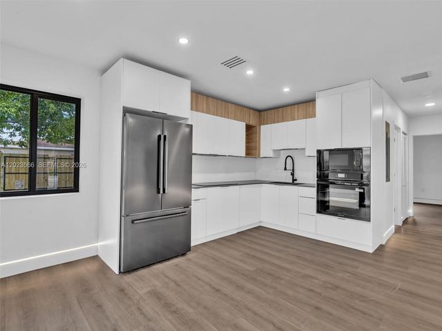 125 NW 122nd St, North Miami, FL 33168