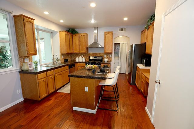 5710 Harborside Way, Elk Grove, CA 95758