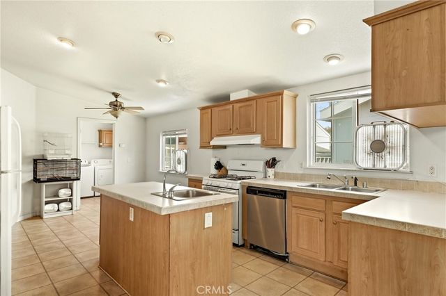 5815 E La Palma Avenue 190, Anaheim, CA 92807