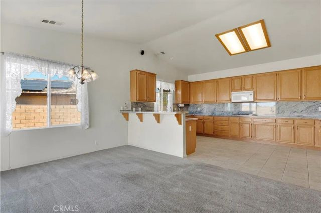 18766 Kitom, Apple Valley, CA 92308