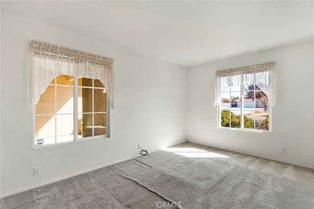 18766 Kitom, Apple Valley, CA 92308