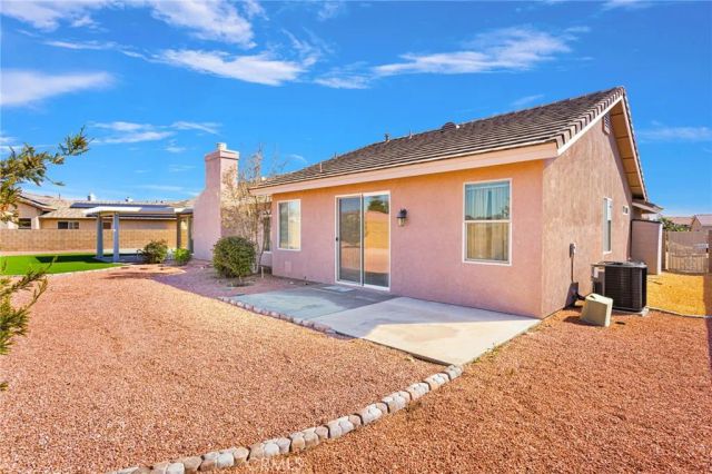 18766 Kitom, Apple Valley, CA 92308