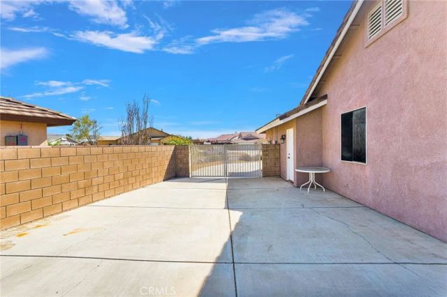 18766 Kitom, Apple Valley, CA 92308
