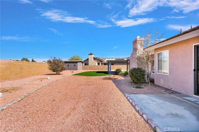 18766 Kitom, Apple Valley, CA 92308